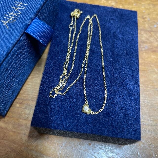 おしゃれ商品 AHKAH K18ダイヤ♡箱付き19990円❣️ アクセサリー