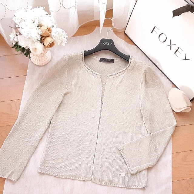 FOXEY(フォクシー)のご専用*美品*　フォクシー　FOXEY　総シルク　カーディガン　セオリーリュクス レディースのトップス(カーディガン)の商品写真