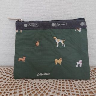 レスポートサック(LeSportsac)のLeSportsac ポーチ 犬刺繍(ポーチ)