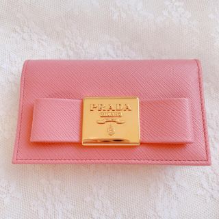 プラダ(PRADA)の新品！正規品PRADAリボン名刺入れ | プラダサフィアーノピンク長財布カード(名刺入れ/定期入れ)