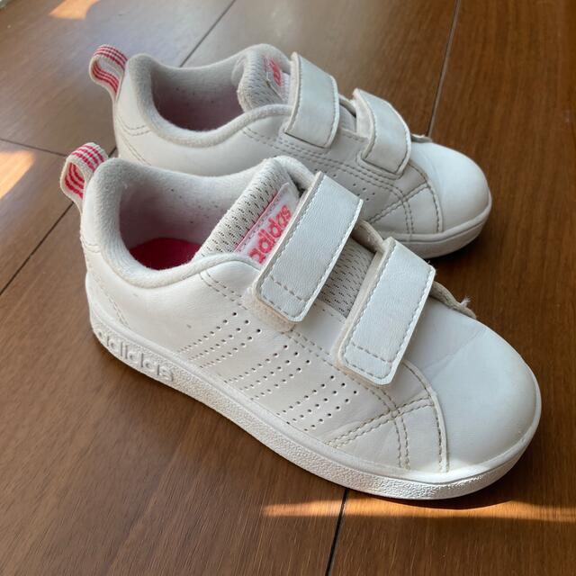 adidas(アディダス)のアディダス　キッズ　スニーカー　 キッズ/ベビー/マタニティのキッズ靴/シューズ(15cm~)(スニーカー)の商品写真