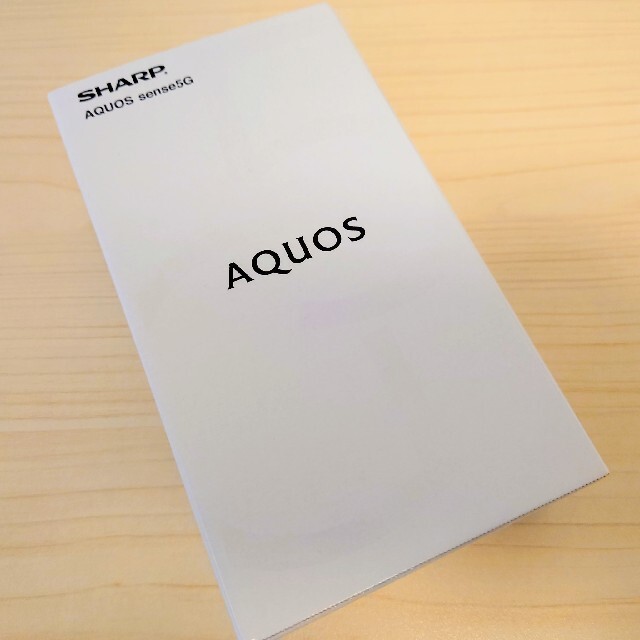 AQUOS(アクオス)のSIMフリー/DSDV対応版 AQUOS sense5G オリーブシルバー スマホ/家電/カメラのスマートフォン/携帯電話(スマートフォン本体)の商品写真