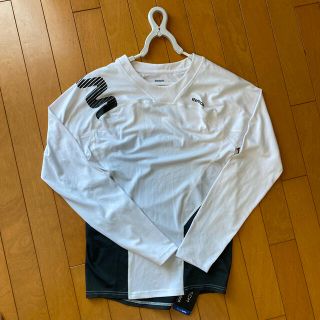 リーボック(Reebok)のトレーニングシャツ　Reebok(ウェア)