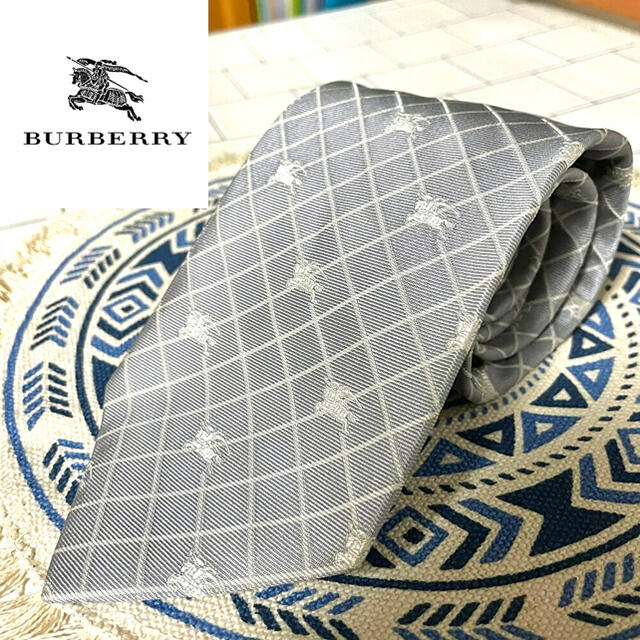 BURBERRY(バーバリー)の【ロゴ柄☆極美品】BURBERRY LONDON 高級シルク100% ネクタイ メンズのファッション小物(ネクタイ)の商品写真