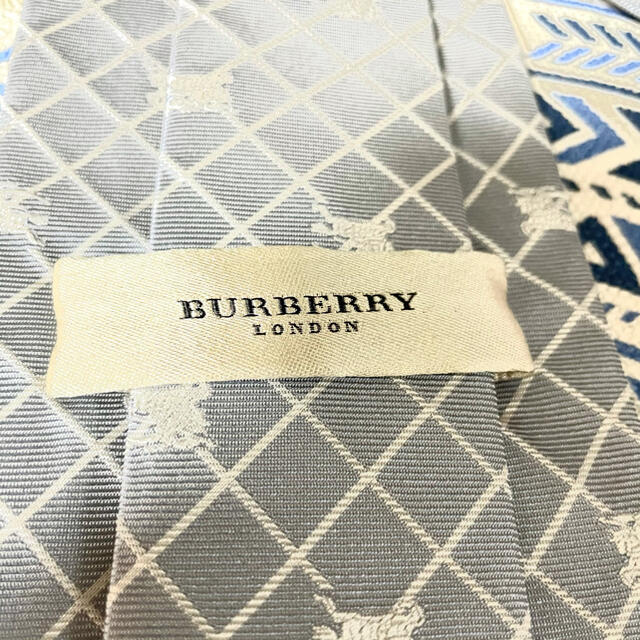 BURBERRY(バーバリー)の【ロゴ柄☆極美品】BURBERRY LONDON 高級シルク100% ネクタイ メンズのファッション小物(ネクタイ)の商品写真