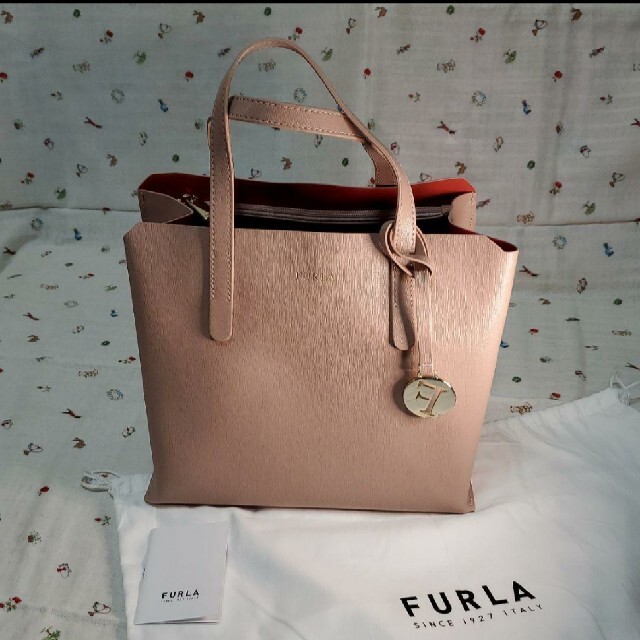 FURLA サリー M ハンドバッグ