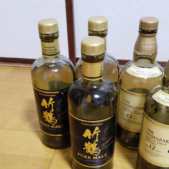 サントリー(サントリー)の山崎12年・竹鶴　空瓶 食品/飲料/酒の酒(ウイスキー)の商品写真