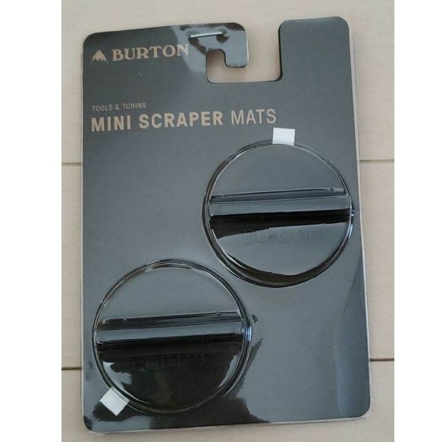 BURTON(バートン)の格安出品!! BURTON  MINI SCRAPER MATS 　デッキパッド スポーツ/アウトドアのスノーボード(アクセサリー)の商品写真