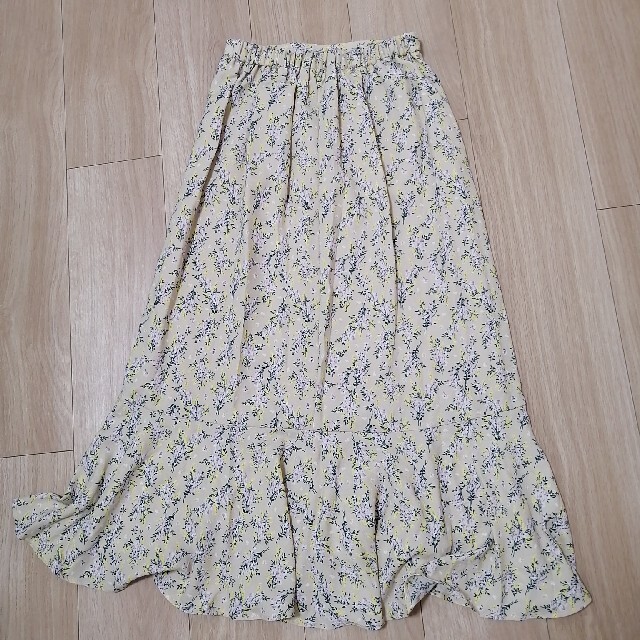 GU(ジーユー)のGU 花柄マーメイドスカート　大型店限定 レディースのスカート(ひざ丈スカート)の商品写真