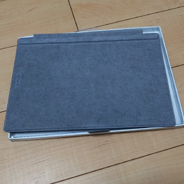 マイクロソフトSurface Pro タイプカバー プラチナ FFP-00159Microsoft