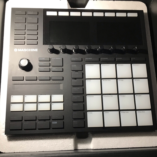 MASCHINE 1