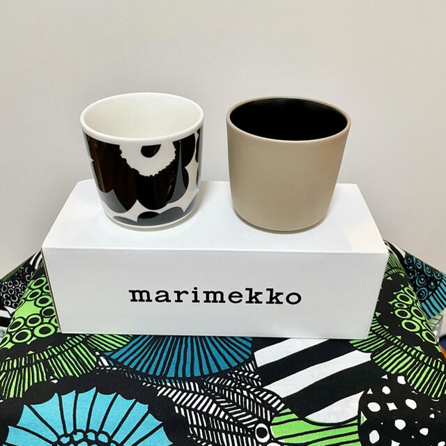 marimekko(マリメッコ)のmarimekko マリメッコ　新作UNIKKO＋Oiva ラテマグ　2点 インテリア/住まい/日用品のキッチン/食器(グラス/カップ)の商品写真