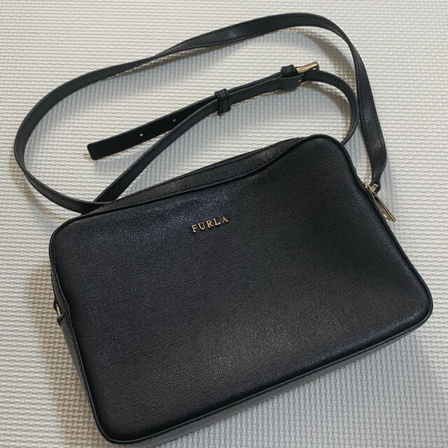 FURLA ダブルジップショルダーバック