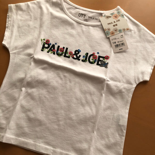 PAUL & JOE(ポールアンドジョー)のポールアンドジョー　110 コラボ商品　ユニクロ　Tシャツ キッズ/ベビー/マタニティのキッズ服女の子用(90cm~)(Tシャツ/カットソー)の商品写真