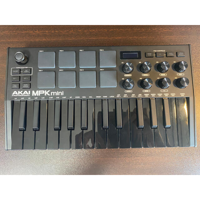 Akai Professional MPK mini mk3 1