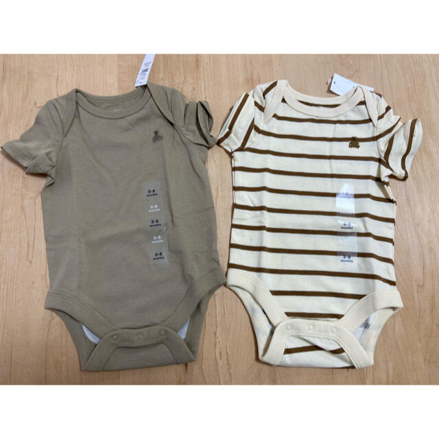 babyGAP(ベビーギャップ)のベビーギャップ★ ブラナンベア　ロンパース　ボディシャツ　おしり　くま　60 キッズ/ベビー/マタニティのベビー服(~85cm)(ロンパース)の商品写真