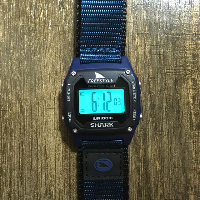 Freestyle(フリースタイル)のfreestyle SHARK SURF WATCH 腕時計 メンズの時計(腕時計(デジタル))の商品写真