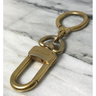 ルイヴィトン(LOUIS VUITTON)のルイヴィトン　アノクレ　M62694　キーリング　チャーム(キーホルダー)