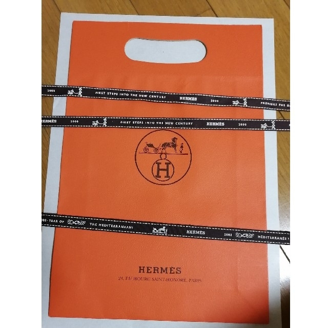 Hermes(エルメス)の【HERMES】ミレニアム2000年梱包紐＆2003年梱包紐＆未使紙袋 ハンドメイドの素材/材料(各種パーツ)の商品写真