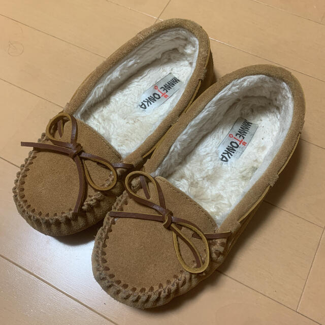 Minnetonka(ミネトンカ)のMINNETONKA ミネトンカ モカシン キッズ/ベビー/マタニティのキッズ靴/シューズ(15cm~)(その他)の商品写真