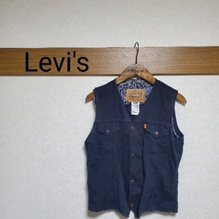 リーバイス(Levi's)のLevi's　ベスト　古着(ベスト)