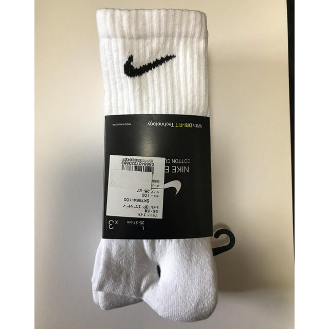 NIKE(ナイキ)の３足セット ナイキ 白ソックス 25〜27 ユニセックス メンズのレッグウェア(ソックス)の商品写真