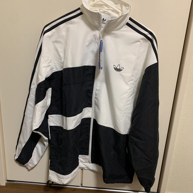 adidas ジャケット　Mサイズ