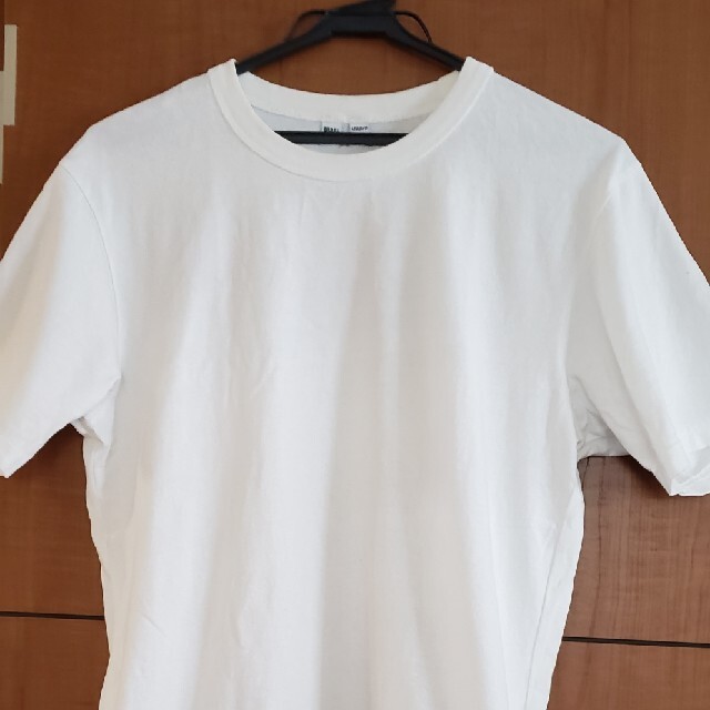 UNIQLO(ユニクロ)のユニクロ　UNIQLO　半袖　Tシャツ レディースのトップス(Tシャツ(半袖/袖なし))の商品写真