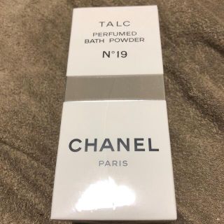 シャネル(CHANEL)のCHANEL ボディパウダー　No19(ボディパウダー)