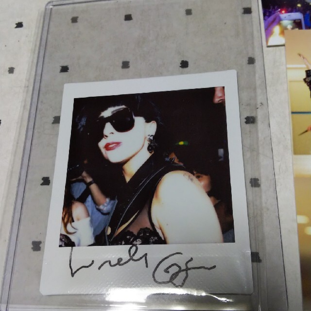 レディーGaGa 直筆サイン入りチェキ | gellonautos.cl