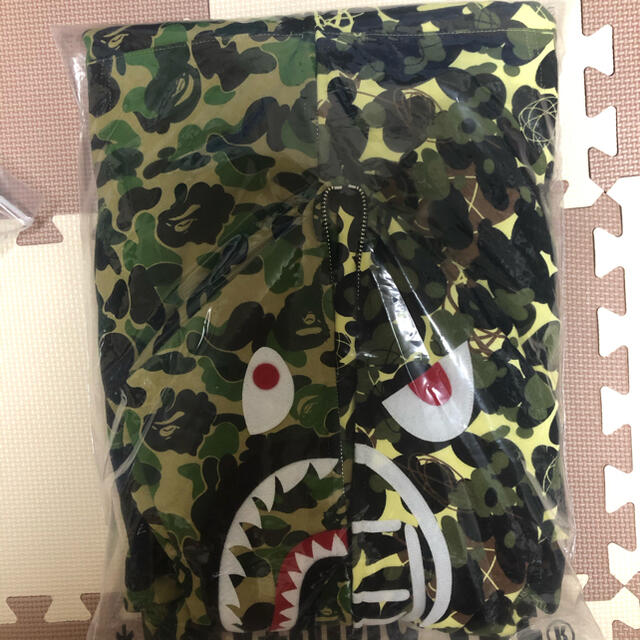 A BATHING APE(アベイシングエイプ)のBAPE×UNKLEワイドシャークパーカー 3XL メンズのトップス(パーカー)の商品写真