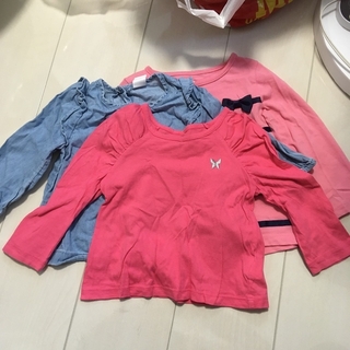 ベビーギャップ(babyGAP)の薄手長袖Tシャツ2枚、ブラウス1枚、トレーナーミッキー(Tシャツ/カットソー)