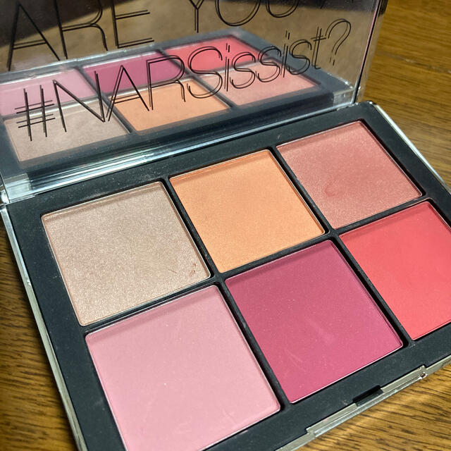 NARS(ナーズ)のNARS ナーズイスト　ウォンテッドチークパレットII  コスメ/美容のベースメイク/化粧品(チーク)の商品写真