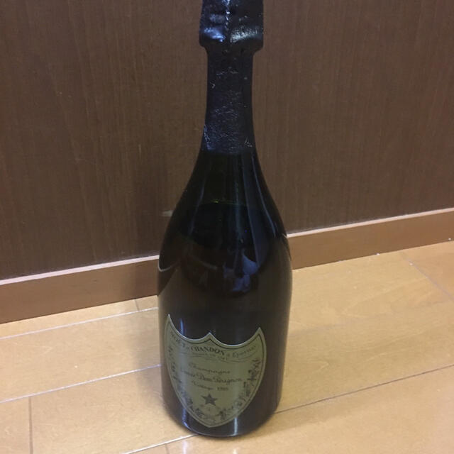 Dom Pérignon(ドンペリニヨン)のドンペリ　ビンテージ品　1988年物 食品/飲料/酒の酒(シャンパン/スパークリングワイン)の商品写真