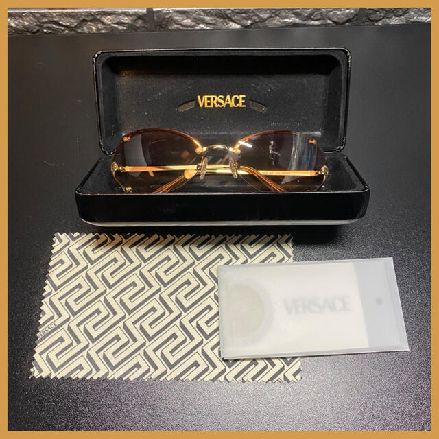 VERSACE(ヴェルサーチ)の【Gackt愛用】ヴェルサーチ　サングラス レディースのファッション小物(サングラス/メガネ)の商品写真