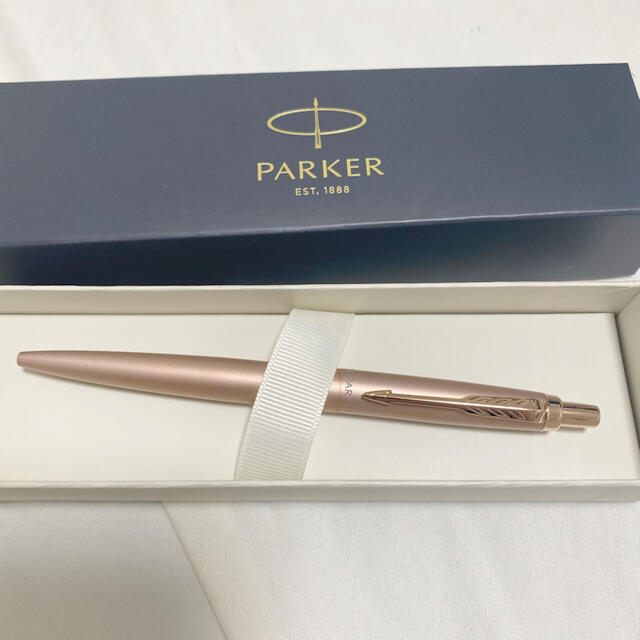 Parker(パーカー)のPARKER ジョッター XL モノクローム ピンクゴールドPGT ボールペン インテリア/住まい/日用品の文房具(ペン/マーカー)の商品写真