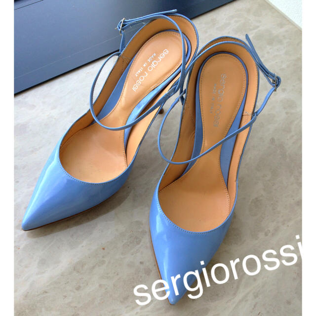 Sergio Rossi(セルジオロッシ)のrolldy様専用セルジオロッシ スカイブルー   レディースの靴/シューズ(ハイヒール/パンプス)の商品写真