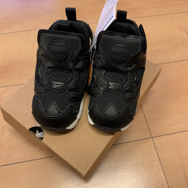 Reebok(リーボック)のリーボック　ポンプ　12cm 新品 キッズ/ベビー/マタニティのベビー靴/シューズ(~14cm)(スニーカー)の商品写真