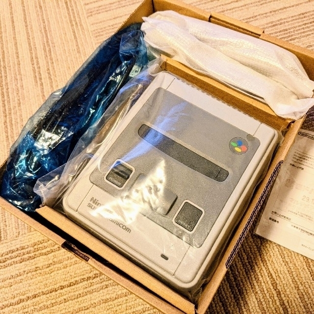 ニンテンドークラシックミニ　スーパーファミコン　Nintendo　ゲーム機　ミニ 1