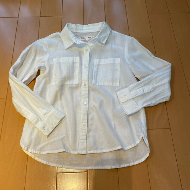 ZARA KIDS(ザラキッズ)のZara Girla ZARAキッズ110白ブラウス キッズ/ベビー/マタニティのキッズ服女の子用(90cm~)(ブラウス)の商品写真