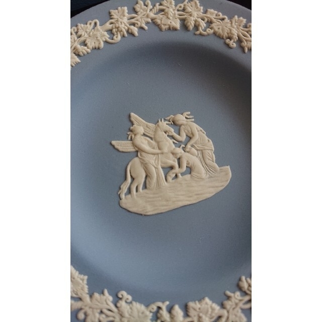 WEDGWOOD(ウェッジウッド)のウェッジウッド箱付きWADGWOOD WHT ON BLUE BOXED  インテリア/住まい/日用品のキッチン/食器(食器)の商品写真