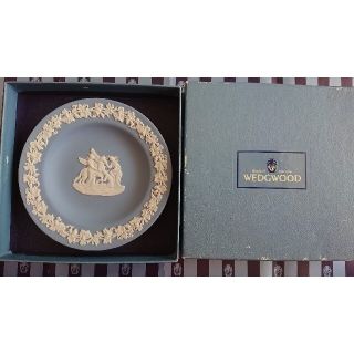 ウェッジウッド(WEDGWOOD)のウェッジウッド箱付きWADGWOOD WHT ON BLUE BOXED (食器)