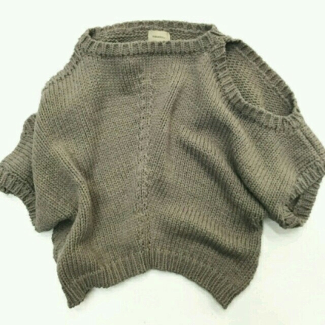 TODAYFUL(トゥデイフル)のさき様お取り置き4日まで　Open Shoulder Knit レディースのトップス(ニット/セーター)の商品写真