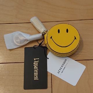 アパルトモンドゥーズィエムクラス(L'Appartement DEUXIEME CLASSE)のアパルトモン GOOD GRIEF/グッドグリーフ Smile Compact(キーホルダー)