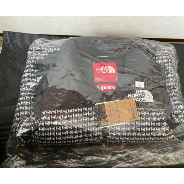 ベストSupreme North Studded Nuptse Vest BLACK