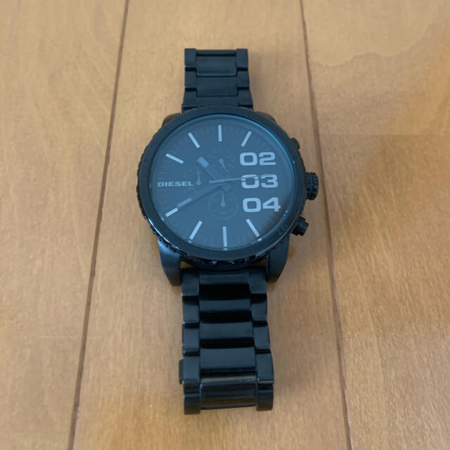 DIESEL(ディーゼル)のディーゼル　腕時計　ブラック　文字盤50ミリ メンズの時計(腕時計(アナログ))の商品写真