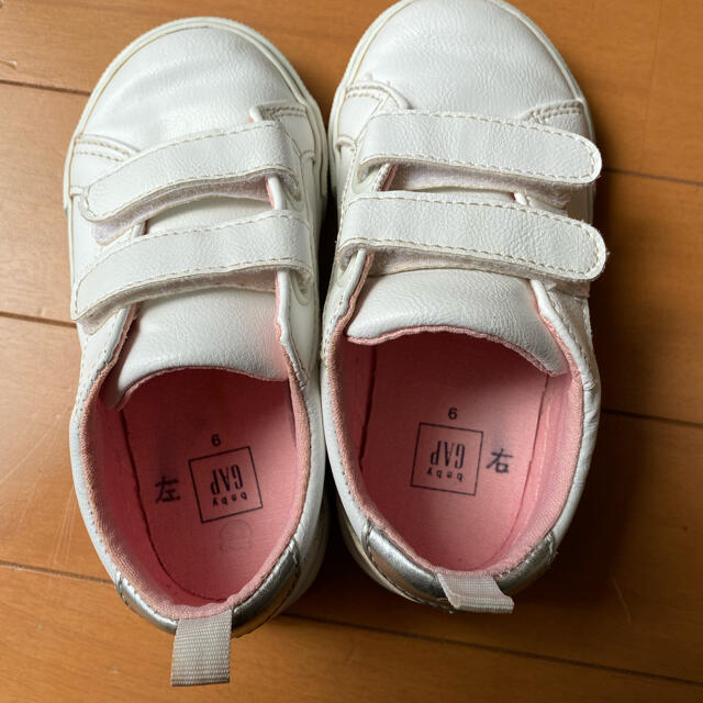 GAP(ギャップ)のGAP スニーカー　16cm キッズ/ベビー/マタニティのキッズ靴/シューズ(15cm~)(スニーカー)の商品写真