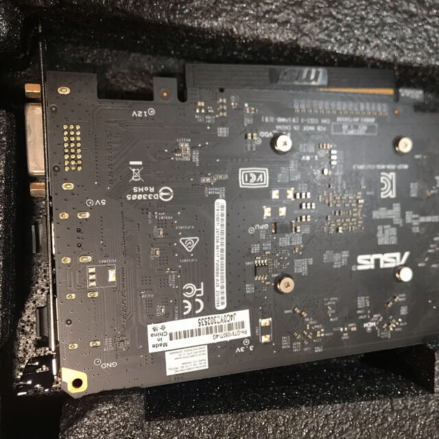 ASUS(エイスース)のASUS NVIDIA GeForce GTX 1050 TI スマホ/家電/カメラのPC/タブレット(PCパーツ)の商品写真