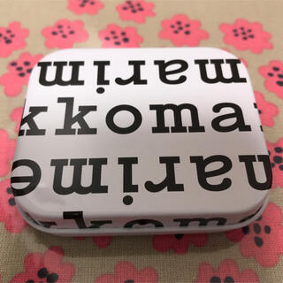 マリメッコ(marimekko)のマリメッコ  tin Box 缶(小物入れ)