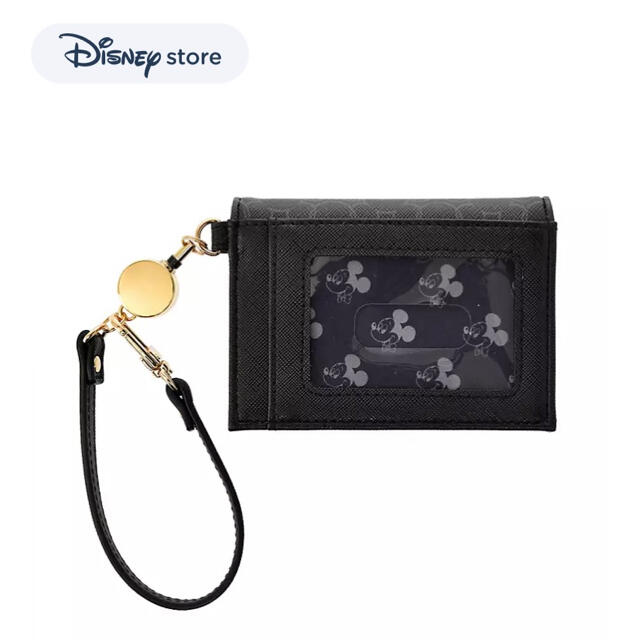 Disney(ディズニー)のディズニーストア　ミッキー　レザー風　パスケース　リール式 レディースのファッション小物(名刺入れ/定期入れ)の商品写真